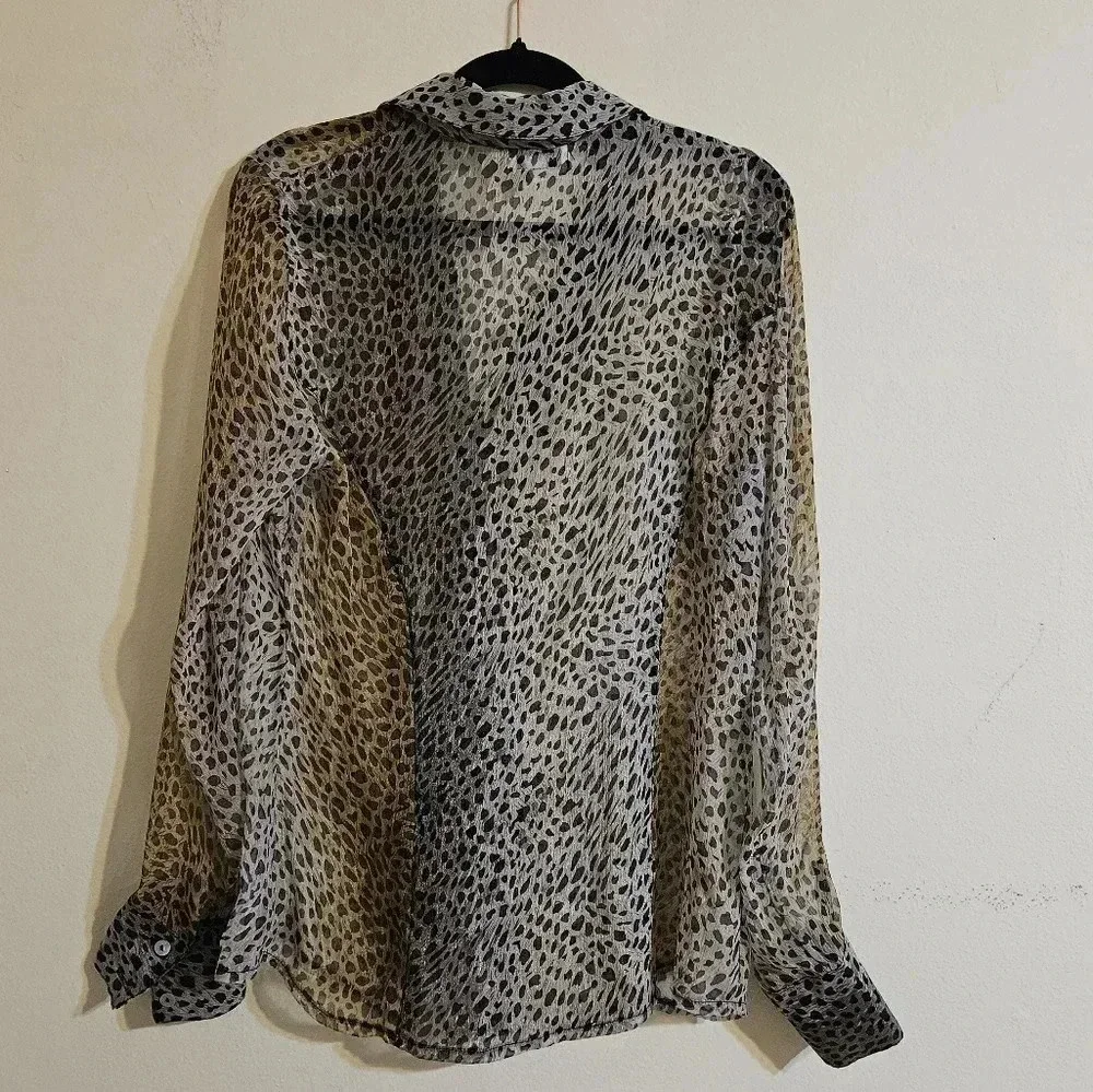 Graciela Grin Animal Print Blouse - Picture 2 of 5